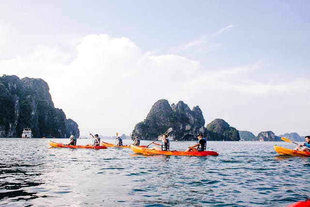 Crazy Things to Do in Vietnam with Friends: 10 Unforgettable Adventures!