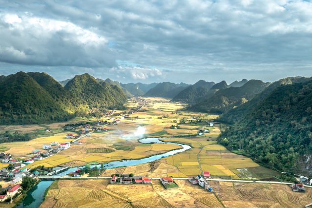 How to Travel Vietnam